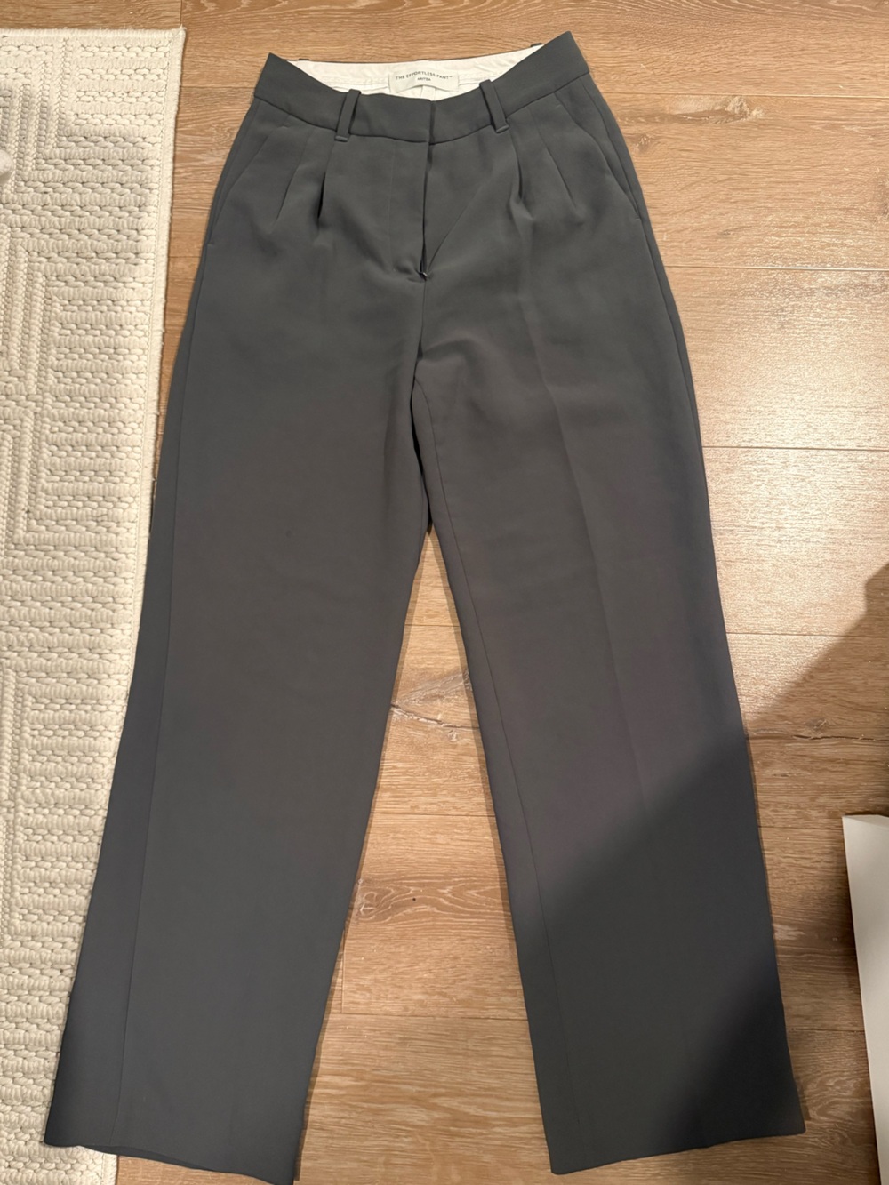 Aritzia Straight-Leg High-Rise Trousers - Charcoal Gray